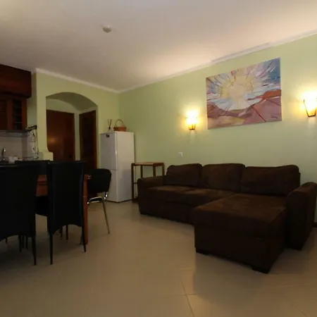 Appartement Mikas Center *